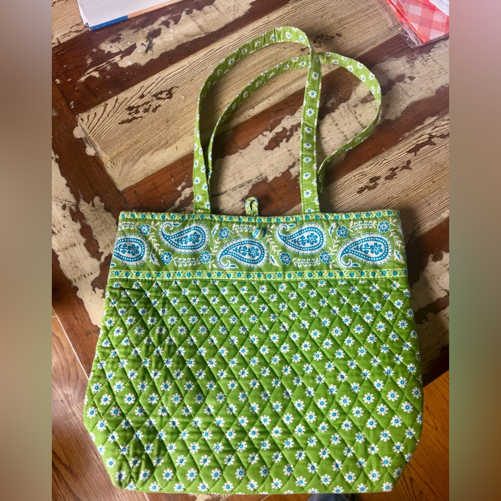 Green Daisy Retired Vera Bradley Tote